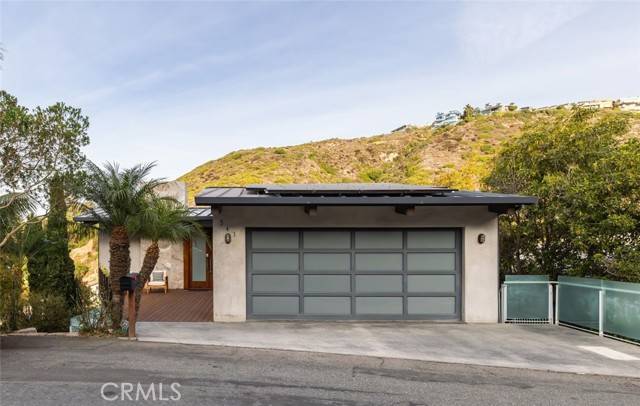 Laguna Beach, CA 92651,543 Temple Hills Drive