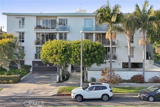 Santa Monica, CA 90403,415 Montana Avenue #305