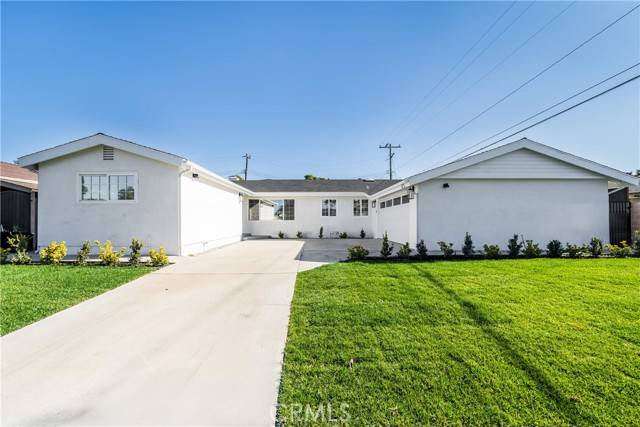 Huntington Beach, CA 92647,15352 Stanford Lane