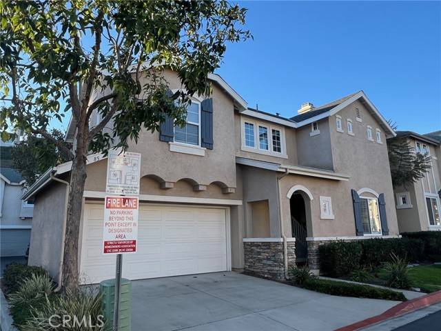 Aliso Viejo, CA 92656,85 Rue Du Chateau #12