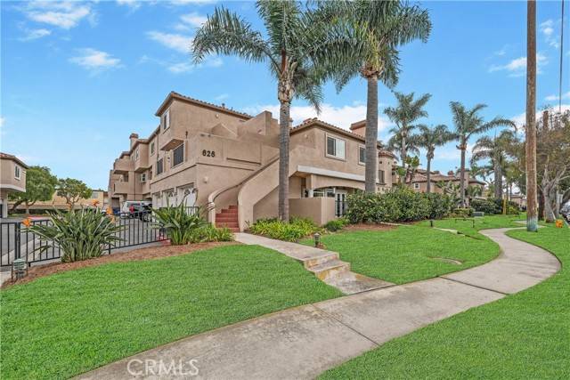 Huntington Beach, CA 92648,626 Lake Street #42