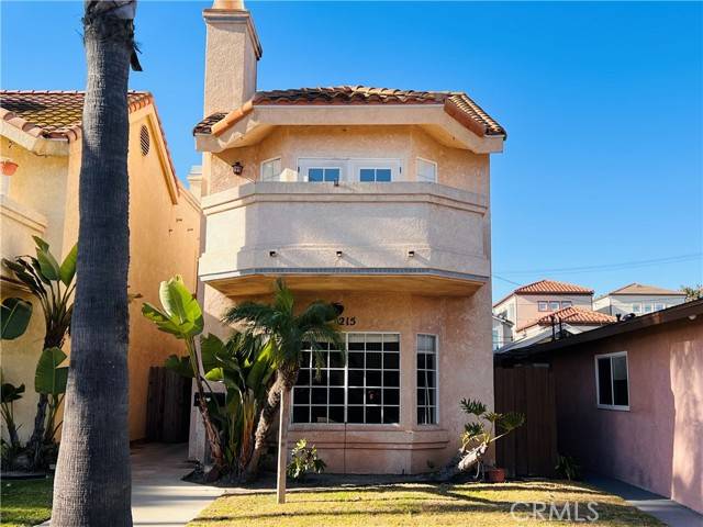 Huntington Beach, CA 92648,215 12th Street