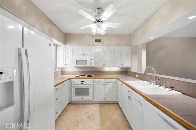 Dana Point, CA 92629,25432 Sea Bluffs Drive #302