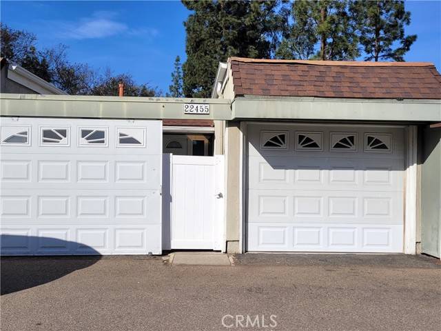 Laguna Hills, CA 92653,22455 Caminito Esteban #4