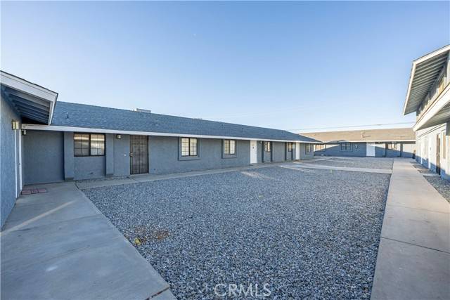 Apple Valley, CA 92308,13584 Yakima Road