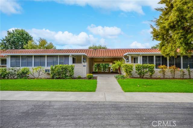 Laguna Woods, CA 92637,2106 Ronda Granada #N