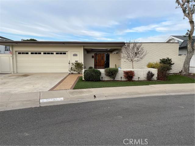 Huntington Beach, CA 92649,16592 Wellington Circle