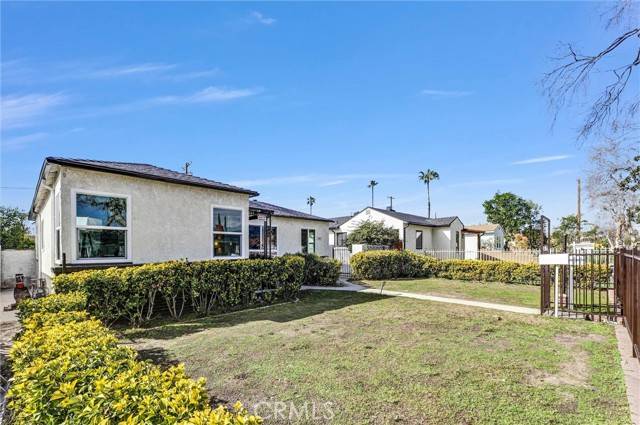 North Hollywood (los Angeles), CA 91601,5845 Riverton Avenue