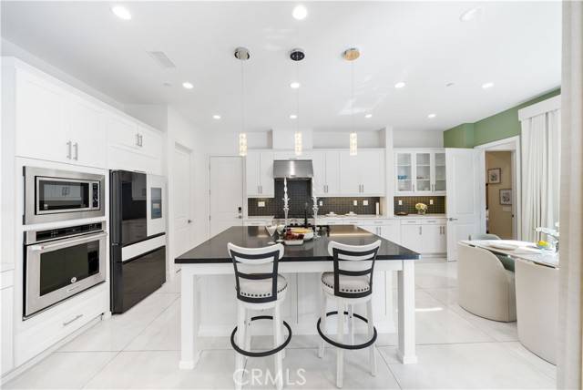 Irvine, CA 92602,66 Furlong
