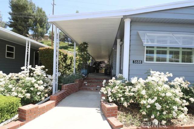 Yorba Linda, CA 92886,3688 Lake Grove Drive #29