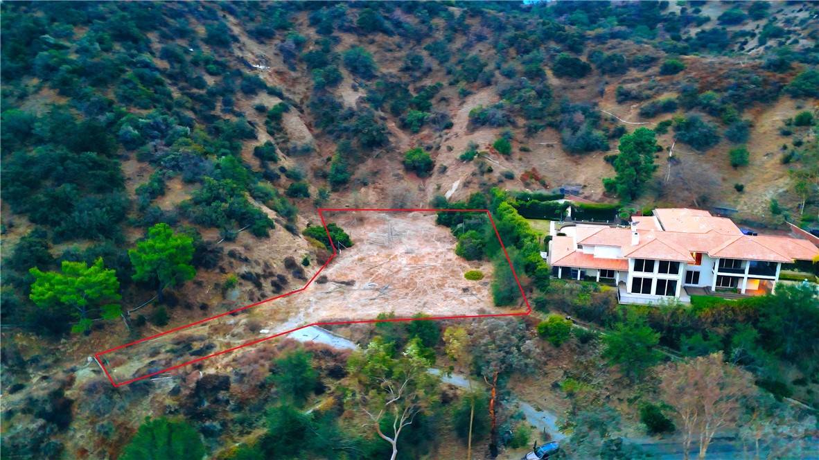 La Canada Flintridge, CA 91011,520 Haverstock Road