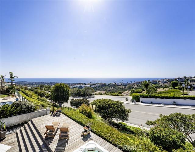 San Clemente, CA 92672,561 Avenida Del Verdor