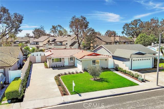 Costa Mesa, CA 92626,921 Helena Circle