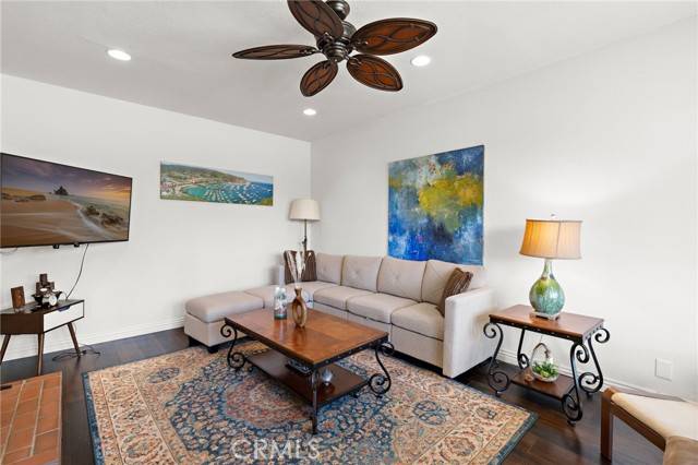 Huntington Beach, CA 92649,16396 Martin Lane #118