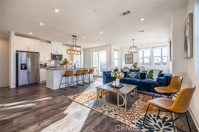 Anaheim, CA 92805,2031 W Bushell Street