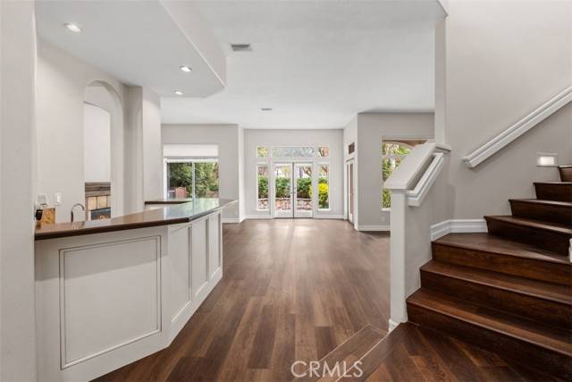 Laguna Hills, CA 92679,5 Avenida Daroca