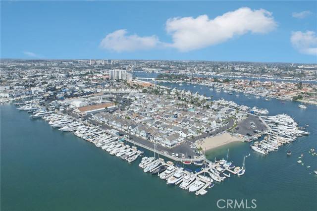 Newport Beach, CA 92663,4 Bolivar Street
