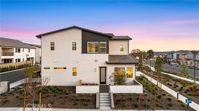 Irvine, CA 92618,254 Sora