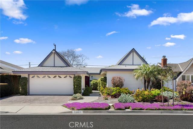 Huntington Beach, CA 92647,15801 Wicklow Lane