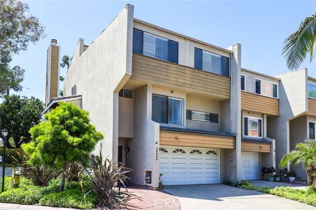 Huntington Beach, CA 92648,18809 Club Lane