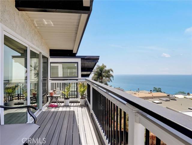 Laguna Beach, CA 92651,883 Santa Ana Street