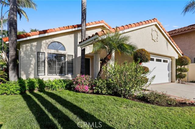 Rancho Santa Margarita, CA 92688,22 Santolina