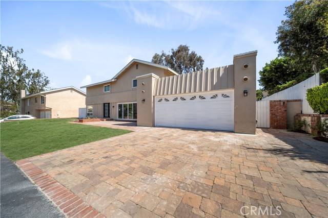 Lake Forest (el Toro), CA 92630,22713 Islamare Lane
