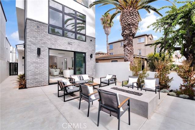 Huntington Beach, CA 92648,607 12th Street