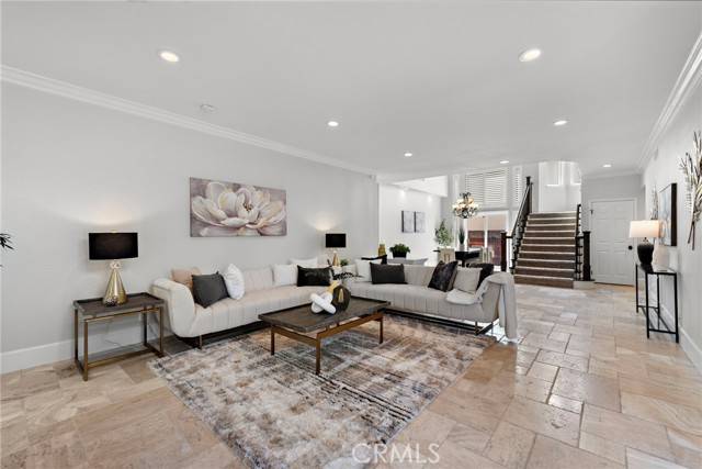 Rancho Santa Margarita, CA 92679,21495 Silvertree Lane