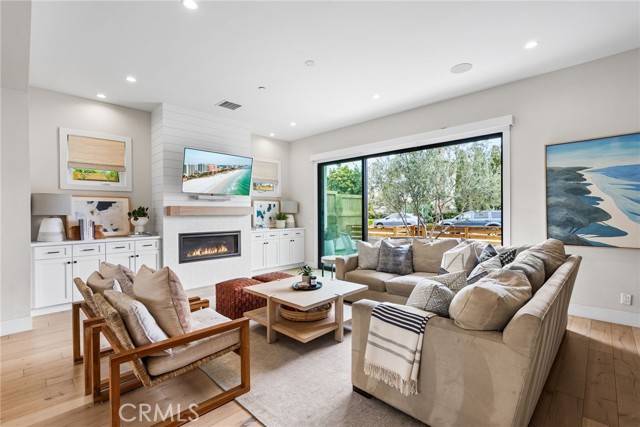 Costa Mesa, CA 92627,1545 Westminister Avenue