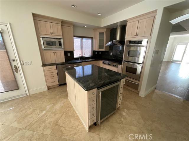 Huntington Beach, CA 92648,712 Orange Avenue