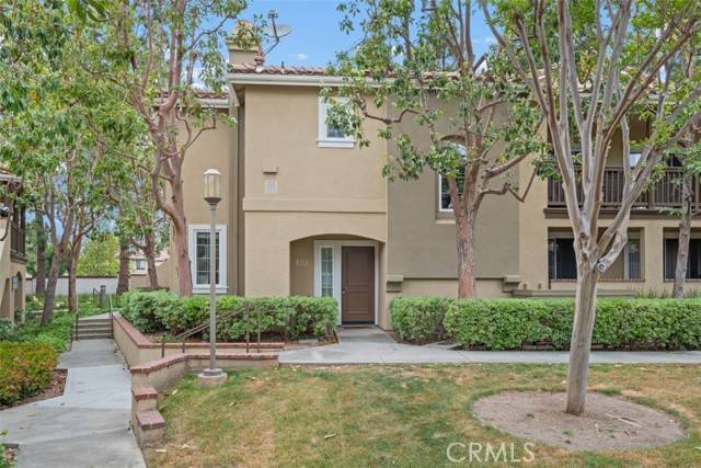 Tustin, CA 92782,113 Gallery Way