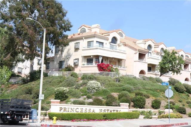 Canyon Country (santa Clarita), CA 91387,18123 Erik Court #357