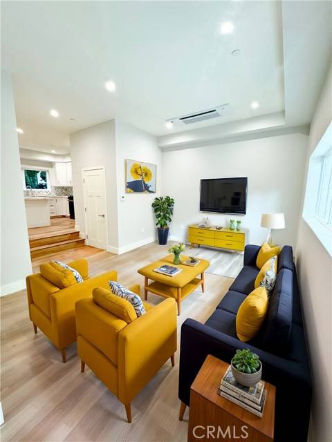 Beverly Hills, CA 90025,1821 WestHolme Avenue