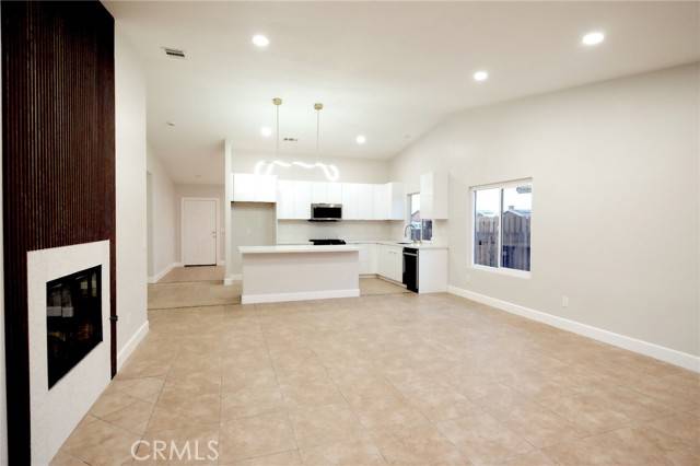 Victorville, CA 92392,13123 Arvila Drive