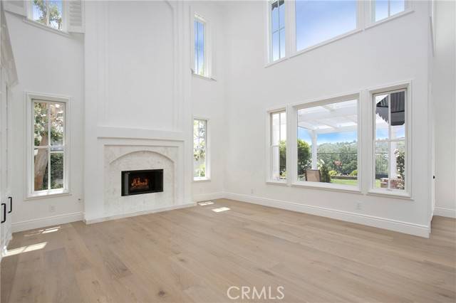 Laguna Hills, CA 92679,15 Canada Oaks