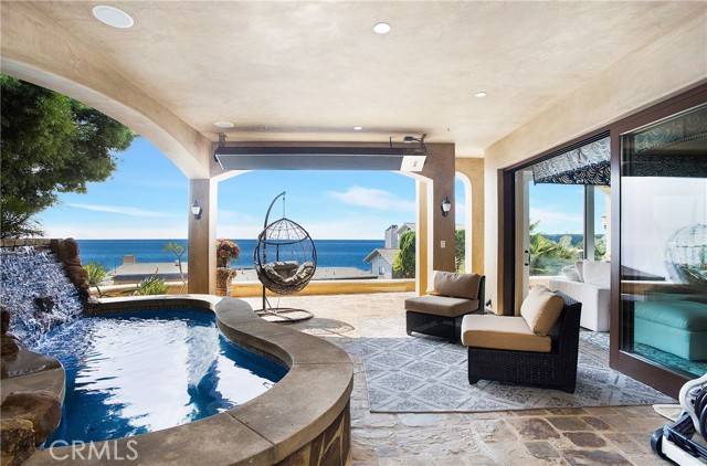 Laguna Beach, CA 92651,840 Canyon View Drive