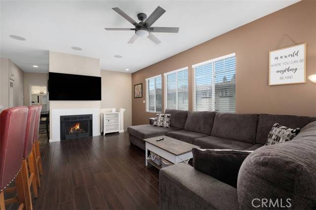 Aliso Viejo, CA 92656,4 Mosaic