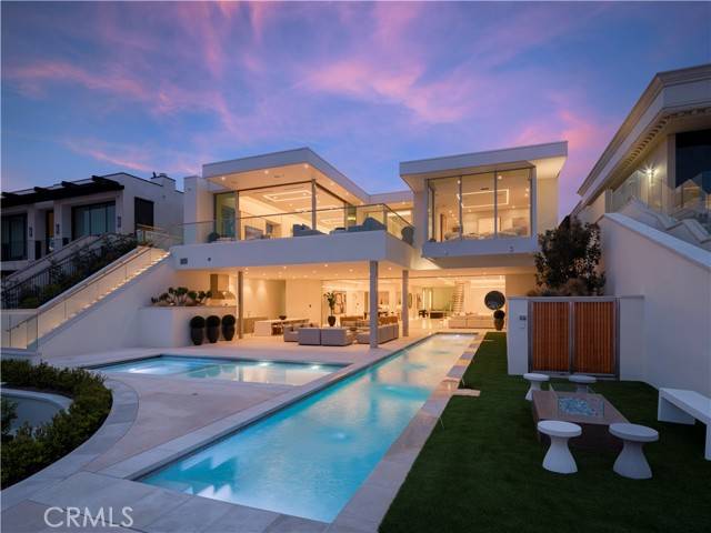 Corona Del Mar (newport Beach), CA 92625,1119 Dolphin