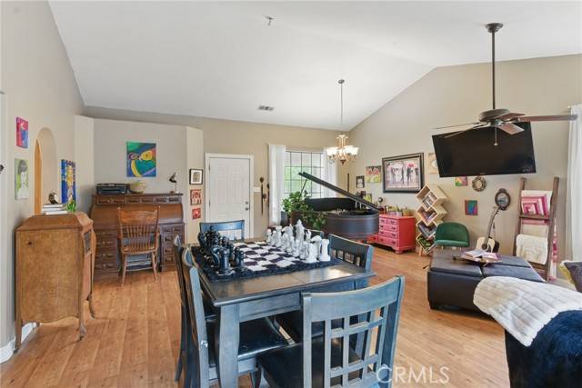 Tehachapi, CA 93561,24980 Sunset Way