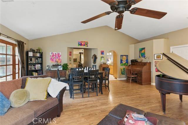 Tehachapi, CA 93561,24980 Sunset Way