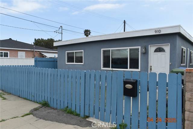 Wilmington (los Angeles), CA 90744,910 Craven Street