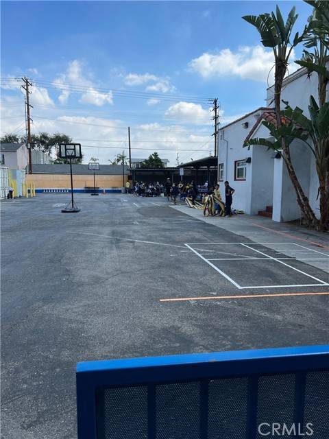 Huntington Park, CA 90255,6348 Seville Avenue
