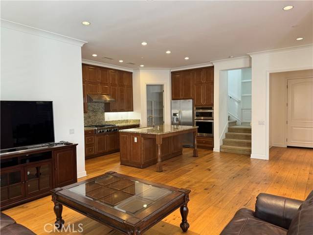Irvine, CA 92620,68 Acorn Glen