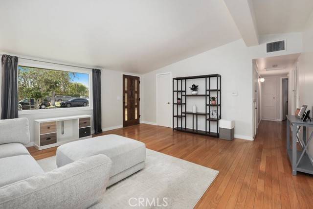 Santa Ana, CA 92707,1229 Kilson Drive