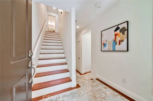 Ladera Ranch, CA 92694,24 Marcilla