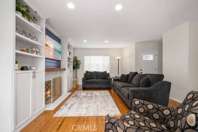 Lakewood, CA 90713,6136 Candor Street