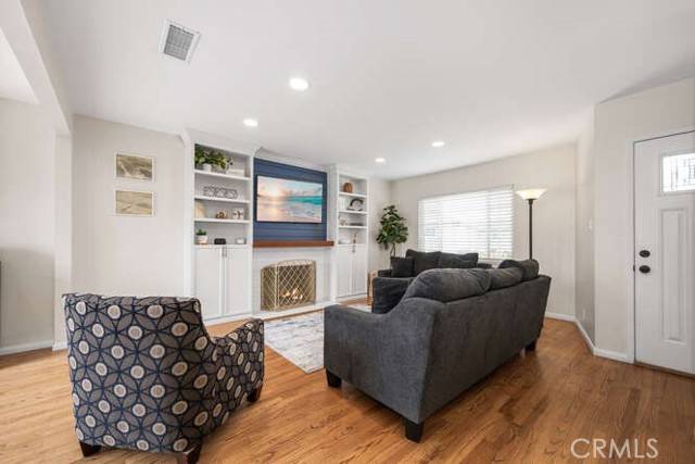 Lakewood, CA 90713,6136 Candor Street