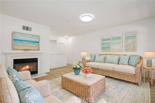 Irvine, CA 92620,211 Groveland