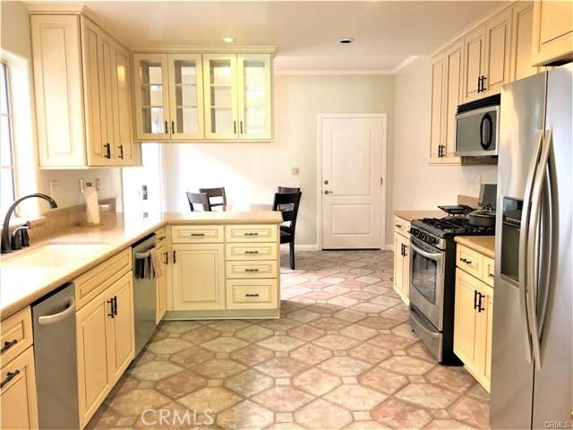 Huntington Beach, CA 92648,735 Alabama Street